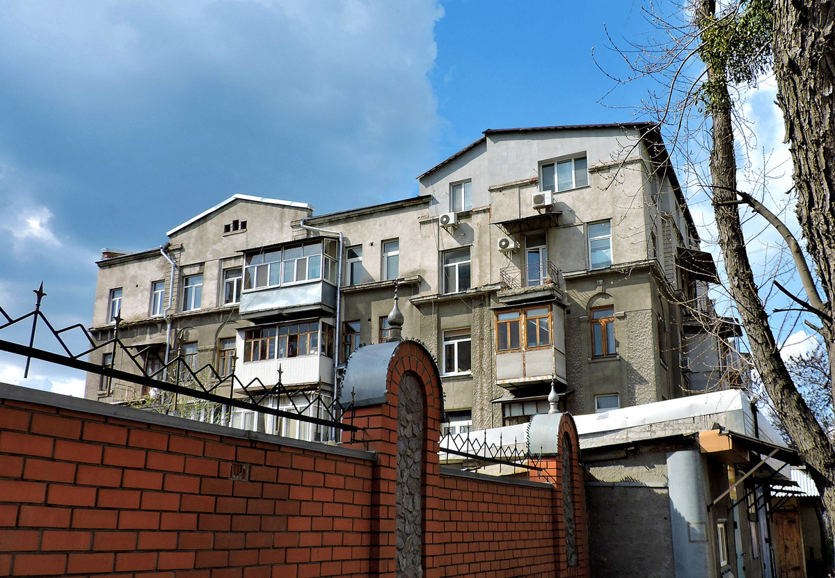Kharkov, Улица Петра Кандаурова, 3