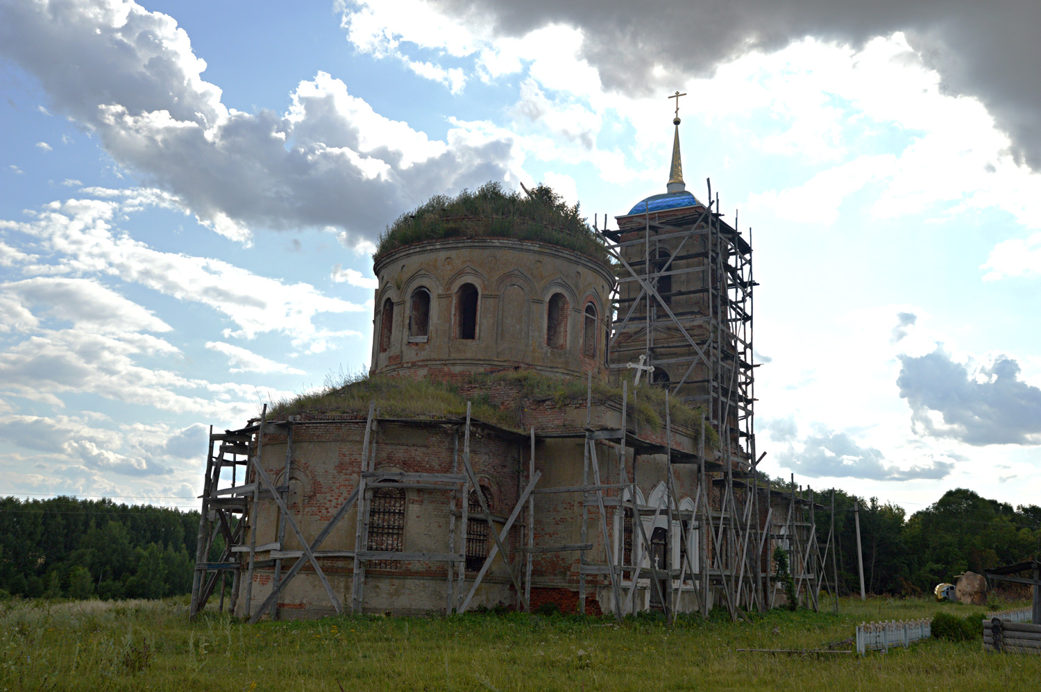 Краснинский район, прочие н.п., с. Верхнее Брусланово, Церковная улица, 3А