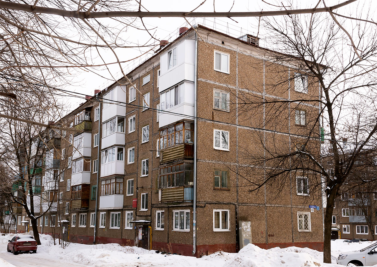 Уфа, Улица Сергея Вострецова, 8