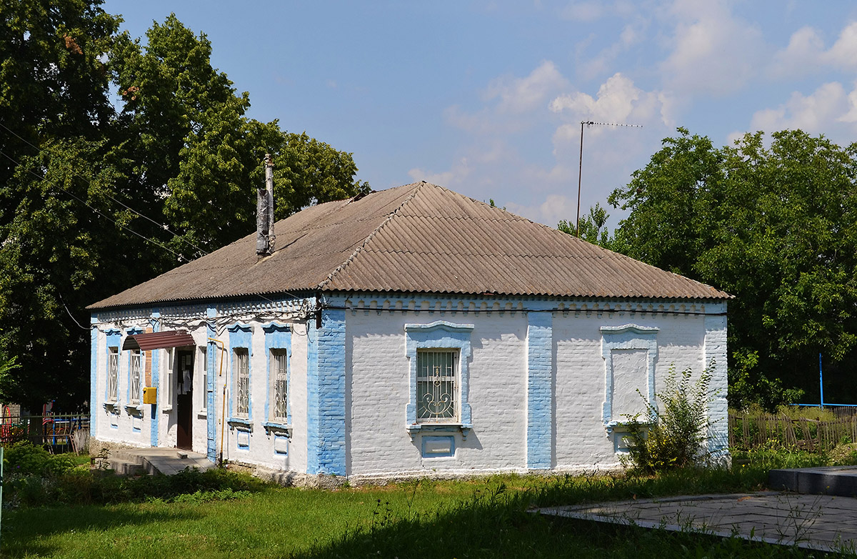 Лозовской район, прочие н.п., с. Катериновка, улица Слобожанская, 4