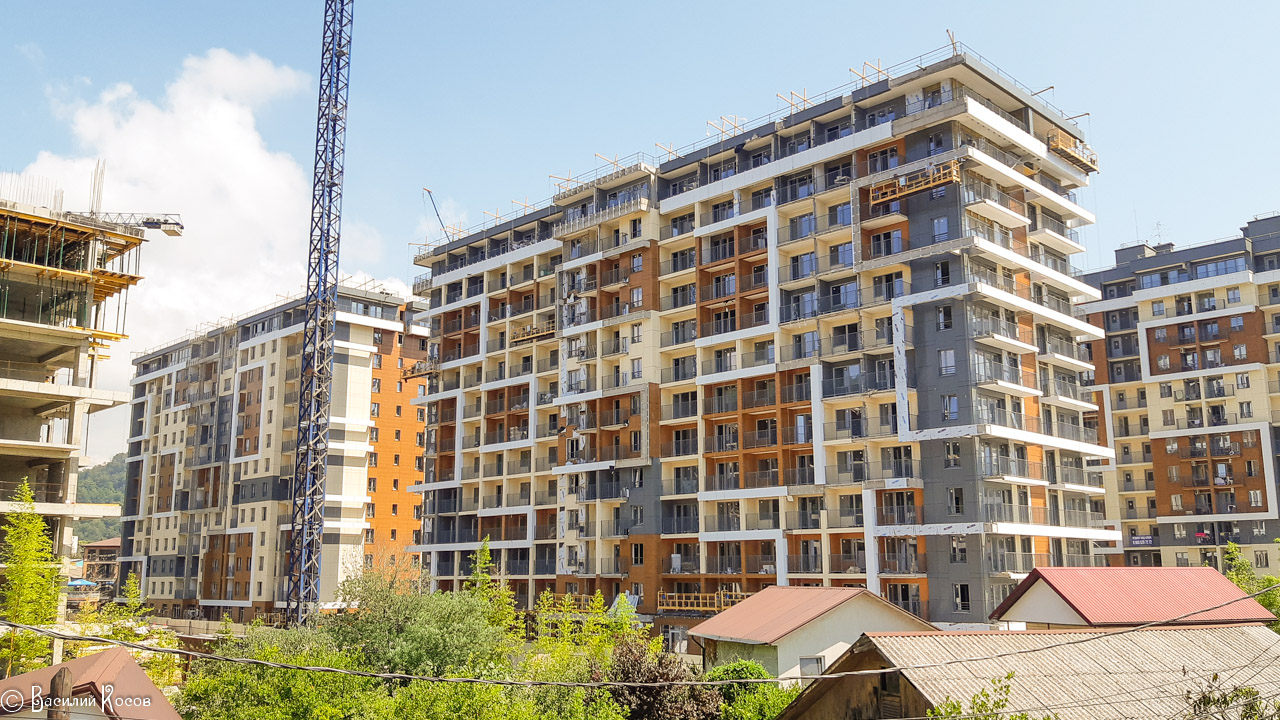 Большой Сочи, Дагомыс, Старошоссейная улица, 5 стр. 3; Старошоссейная улица, 5 стр. 8