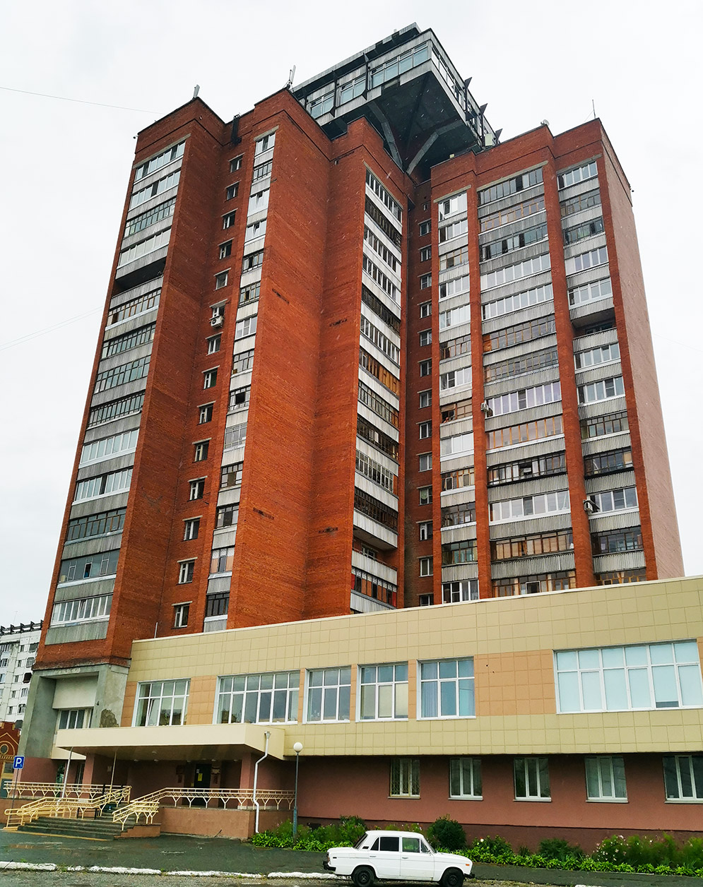 Йошкар-Ола, Улица Эшкинина, 2