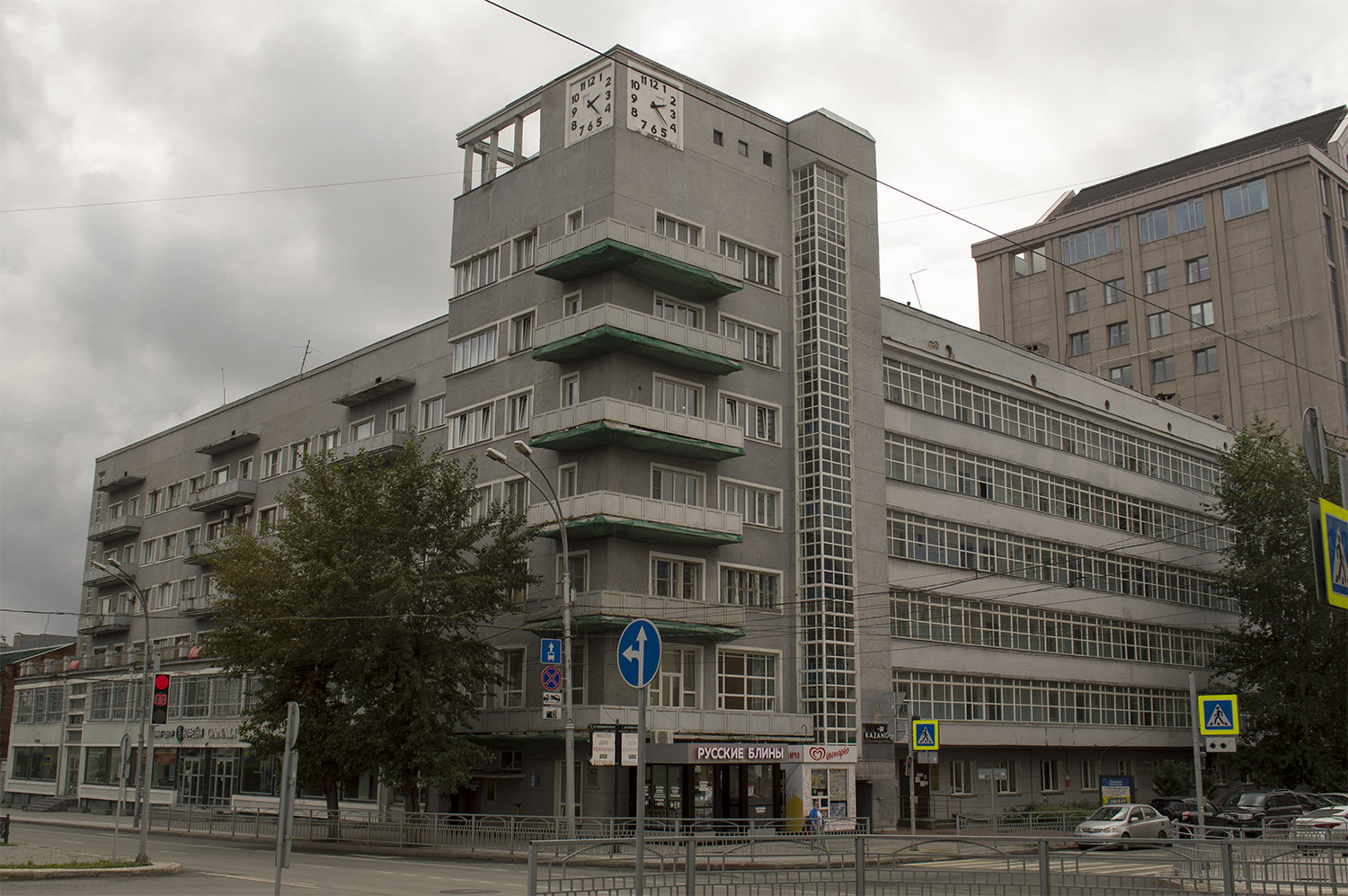 Новосибирск, Красный проспект, 11 / Коммунистическая улица, 44