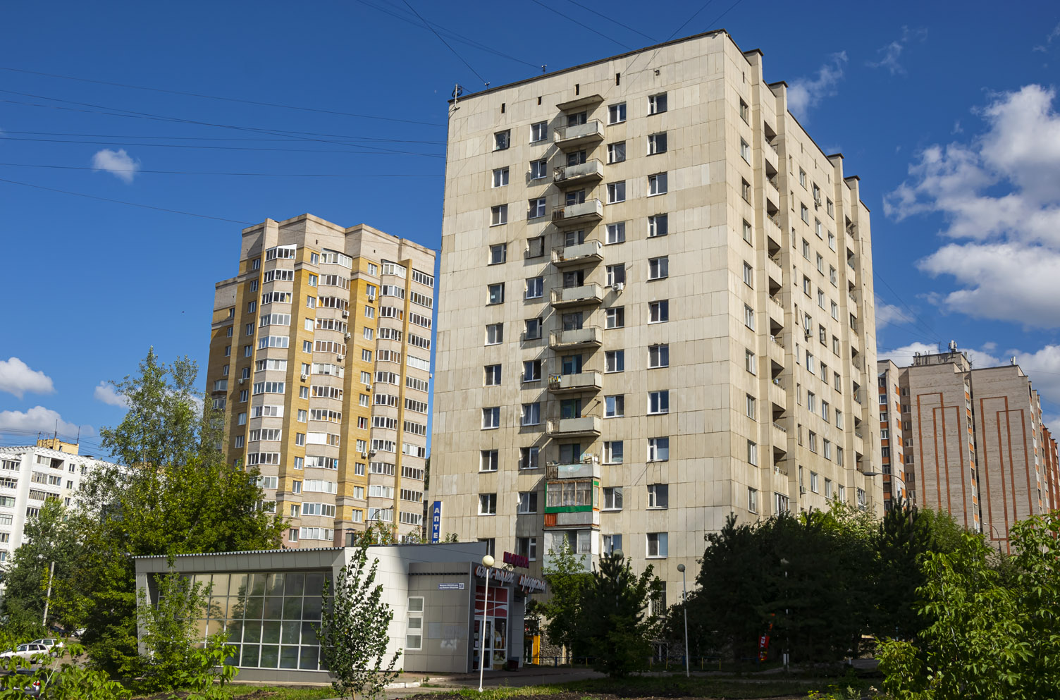Ufa, Улица Минигали Губайдуллина, 21/4; Улица Минигали Губайдуллина, 19/4