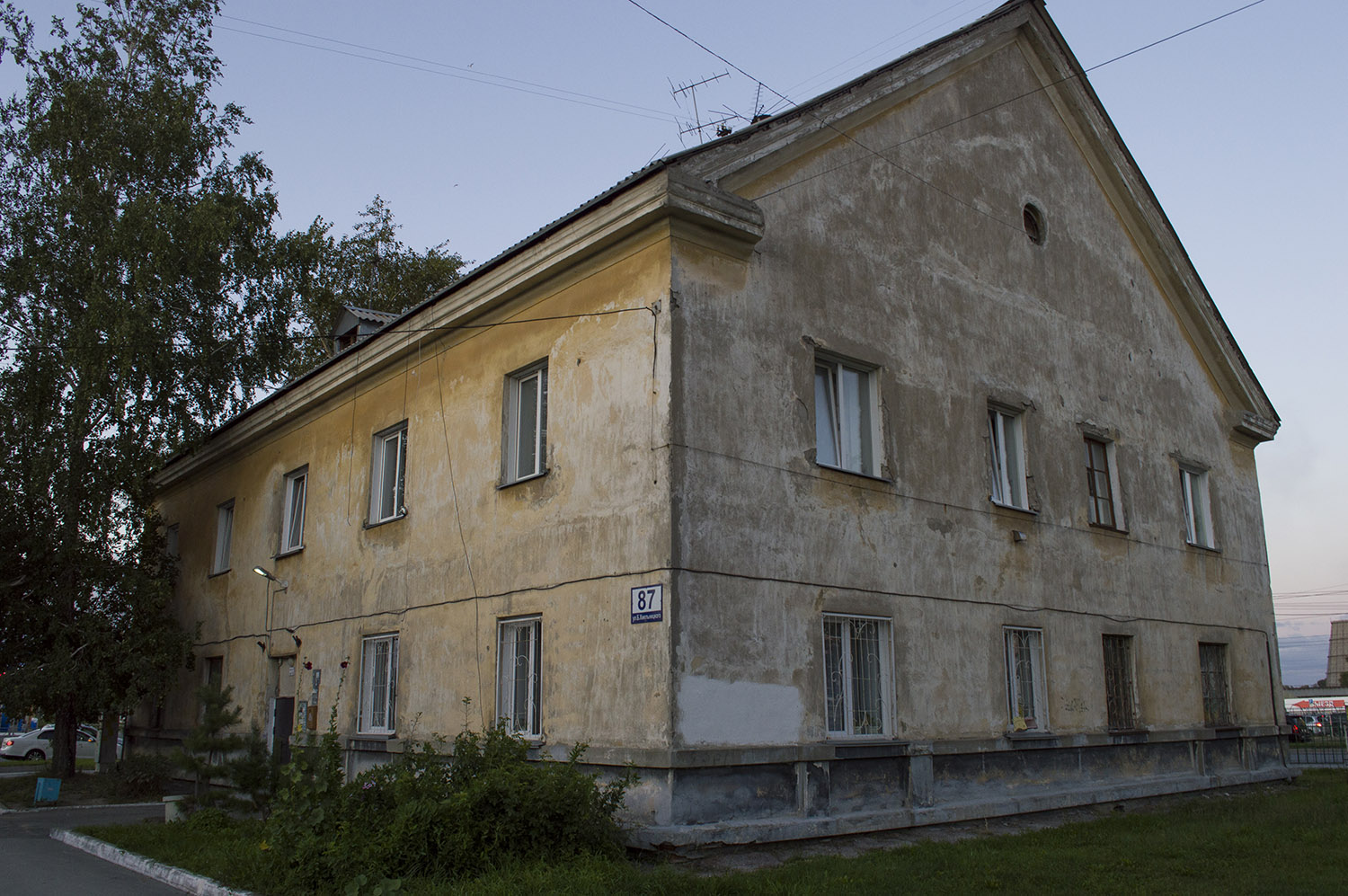 Новосибирск, улица Богдана Хмельницкого, 87