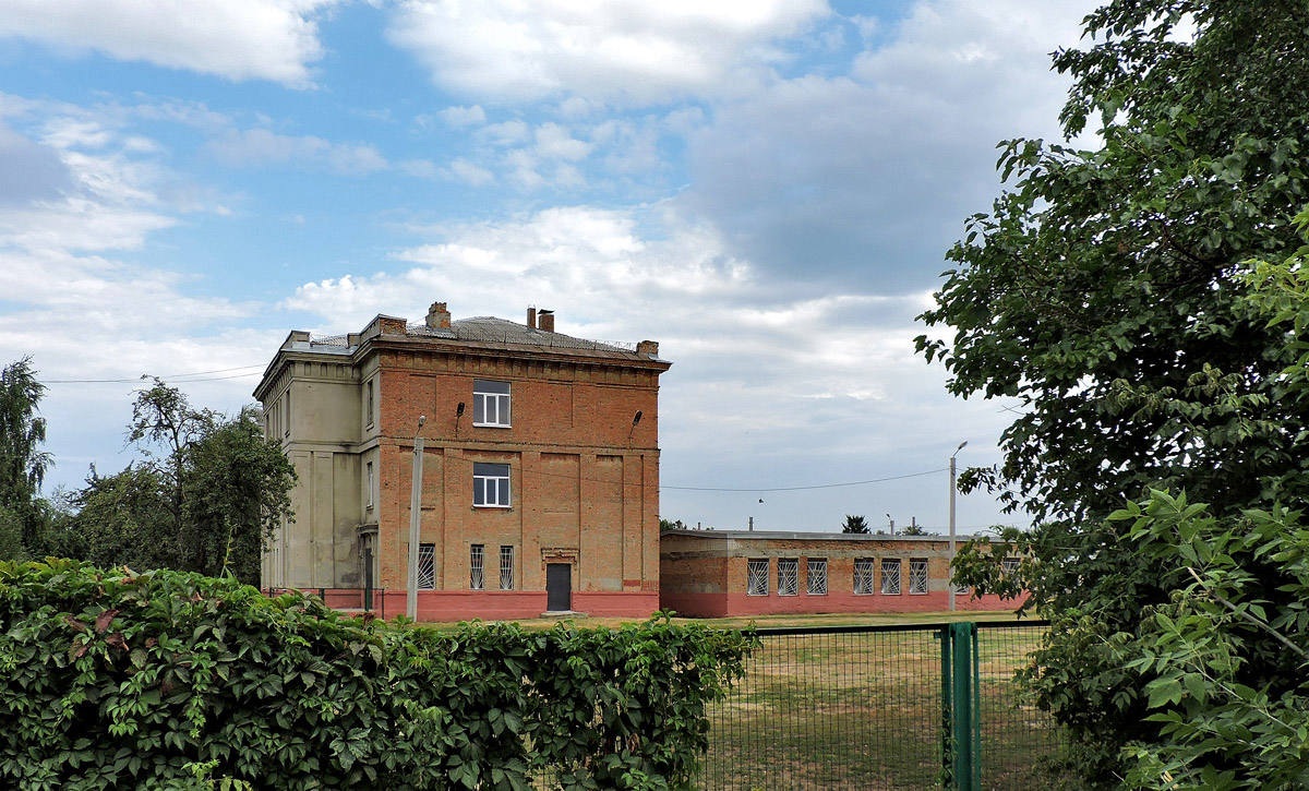 Харьков, Среднеуральская улица, 16; Среднеуральская улица, 16*