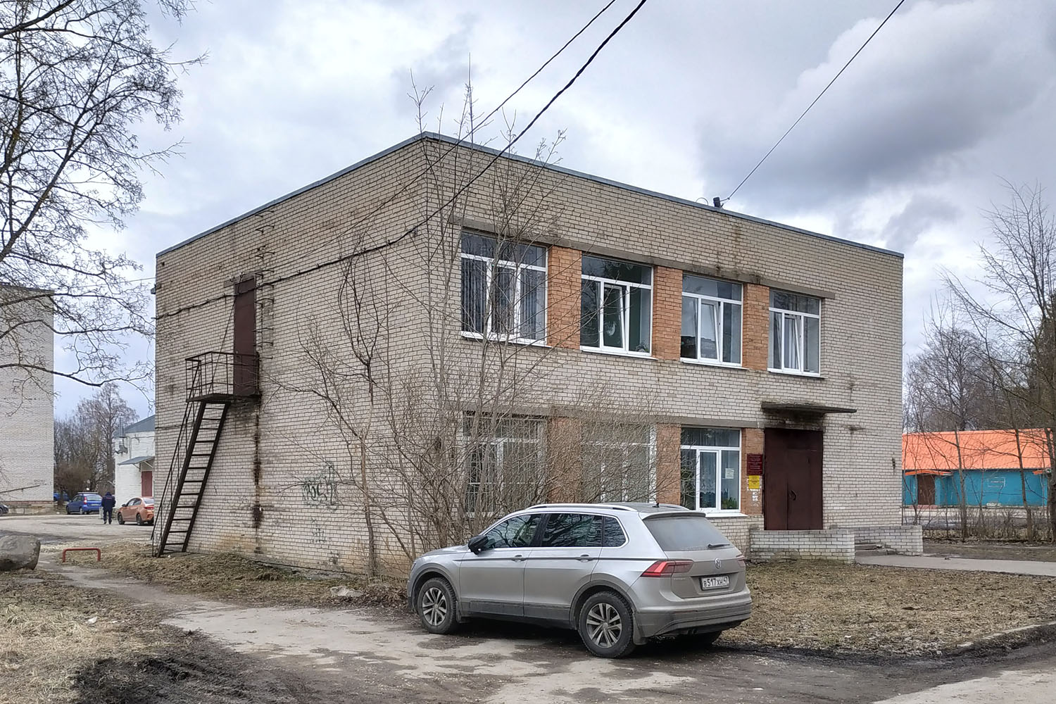 Кикерино, Курковицкое шоссе, 7