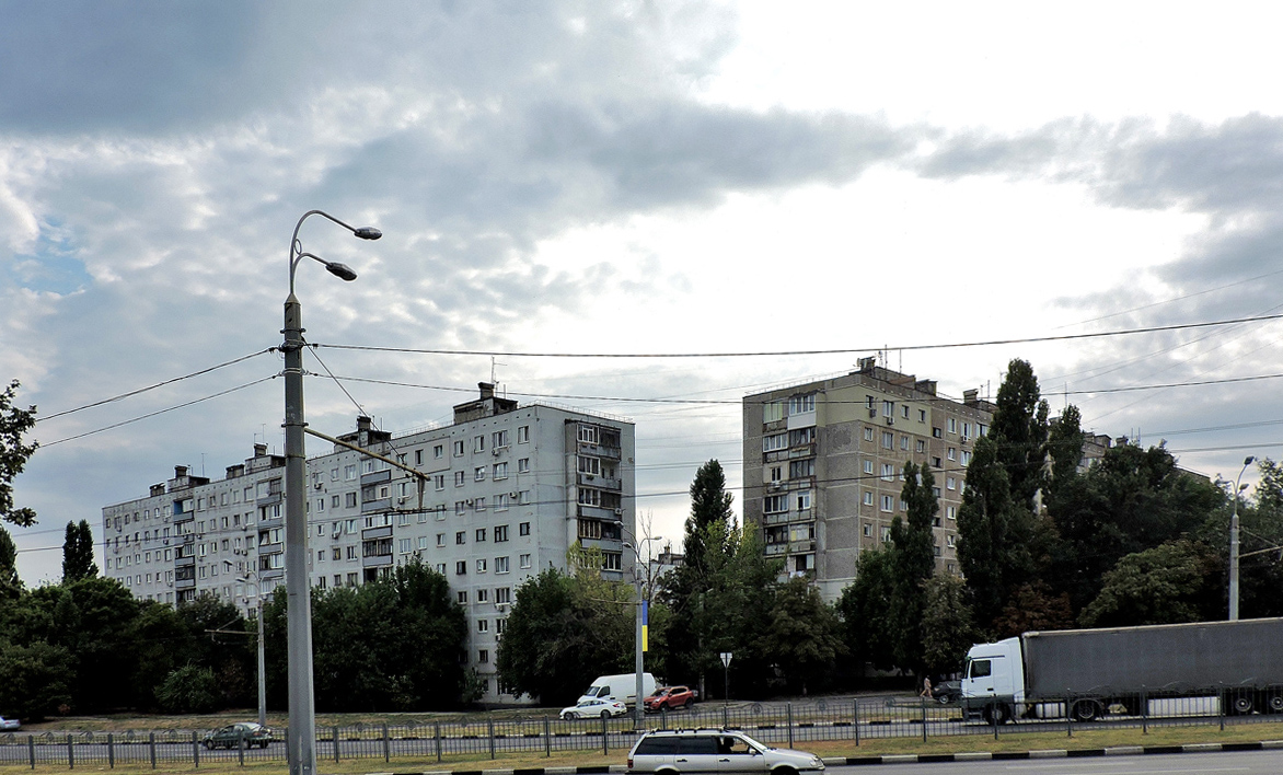 Харьков, Проспект Гагарина, 92; Проспект Гагарина, 90