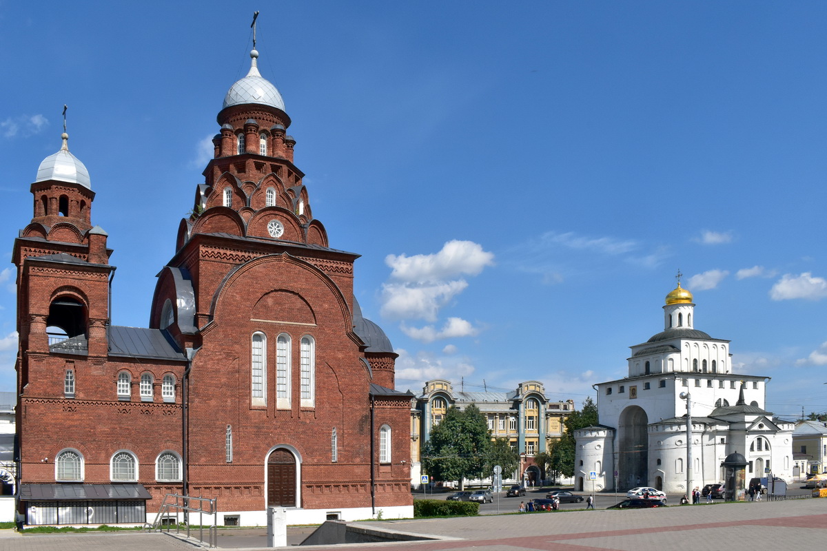 Владимир, Дворянская улица, 2; Никитская улица, 1; Большая Московская улица, 1А / Дворянская улица, 1А