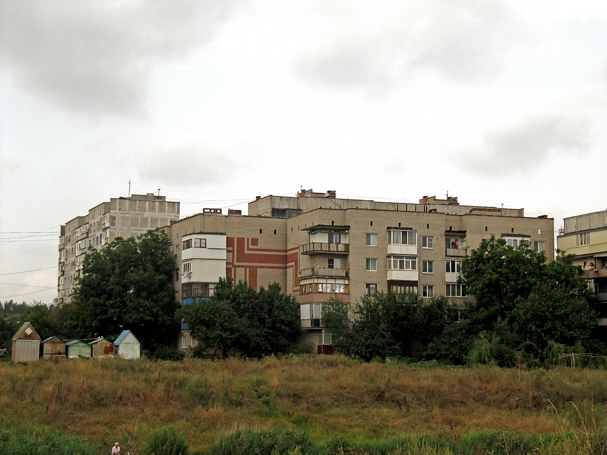 Артёмовск, Улица Бориса Горбатова, 77; Улица Бориса Горбатова, 75