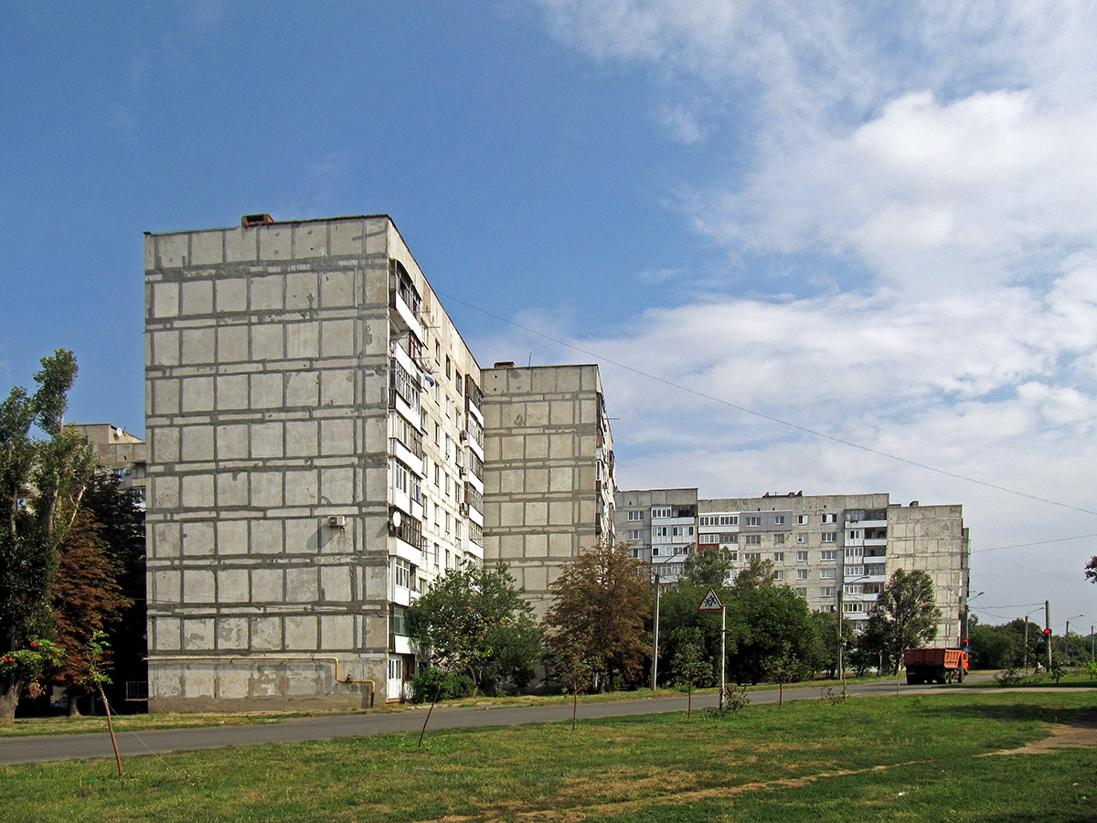 Артёмовск, Улица Корсунского, 94; Улица Корсунского, 90