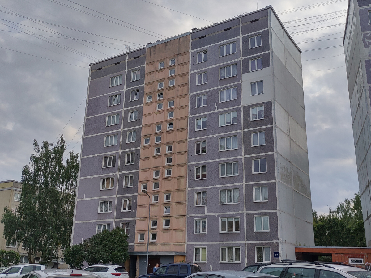 Рига, Varavīksnes gatve, 12