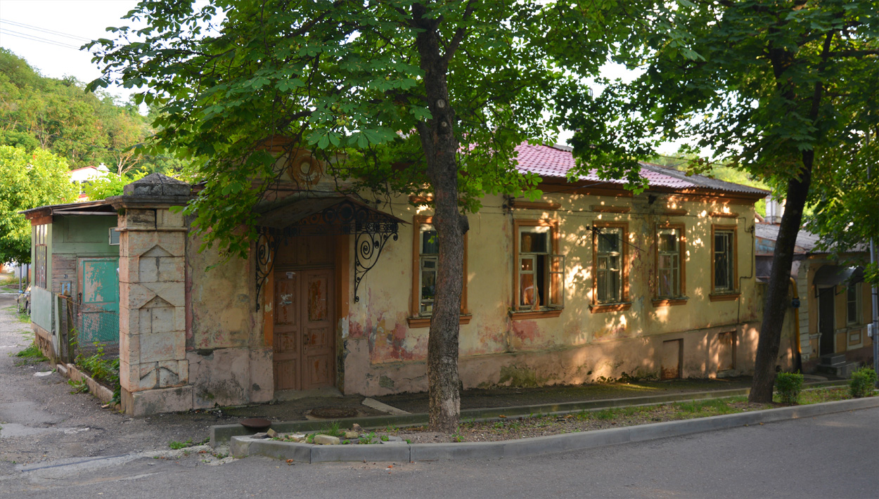 Пятигорск, Проспект Кирова, 7