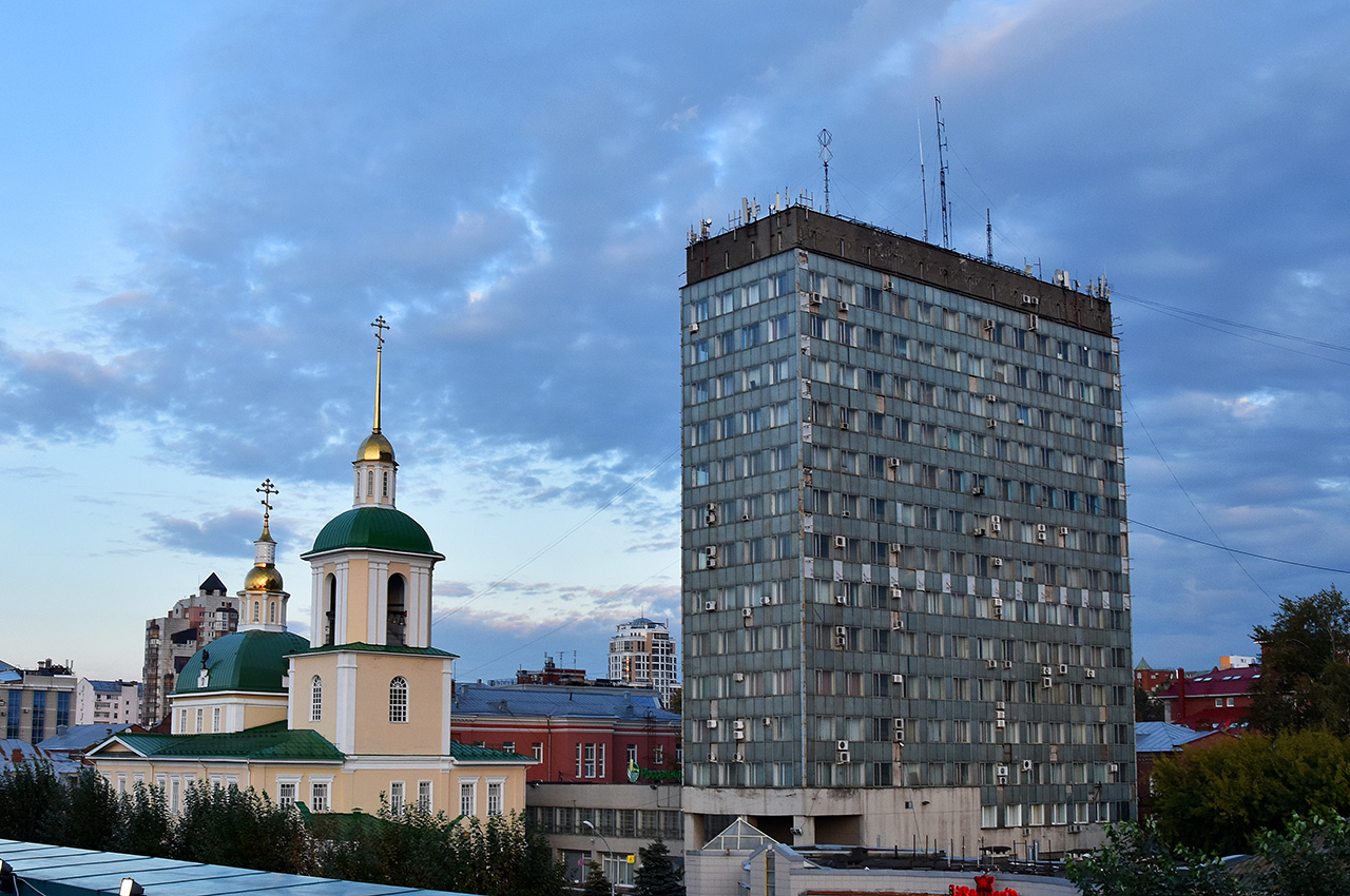 Пермь, Улица Ленина, 48; Улица Ленина, 50