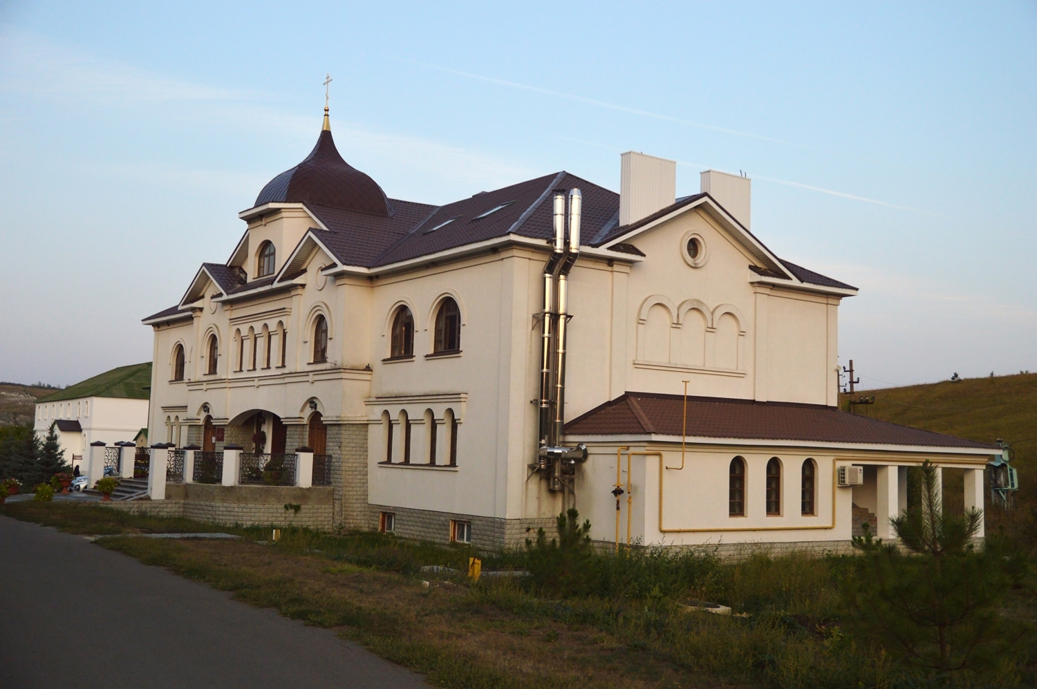 Подгоренский район, прочие н.п., с. Костомарово, Монастырская улица, 2