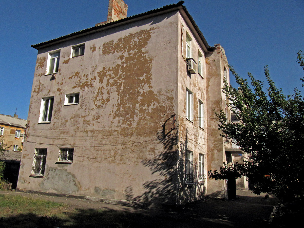 Popasna, Улица Черешни, 2