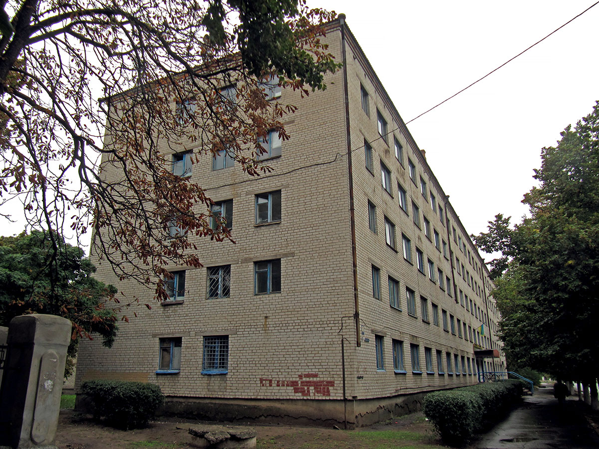 Славянск, Университетская улица, 4