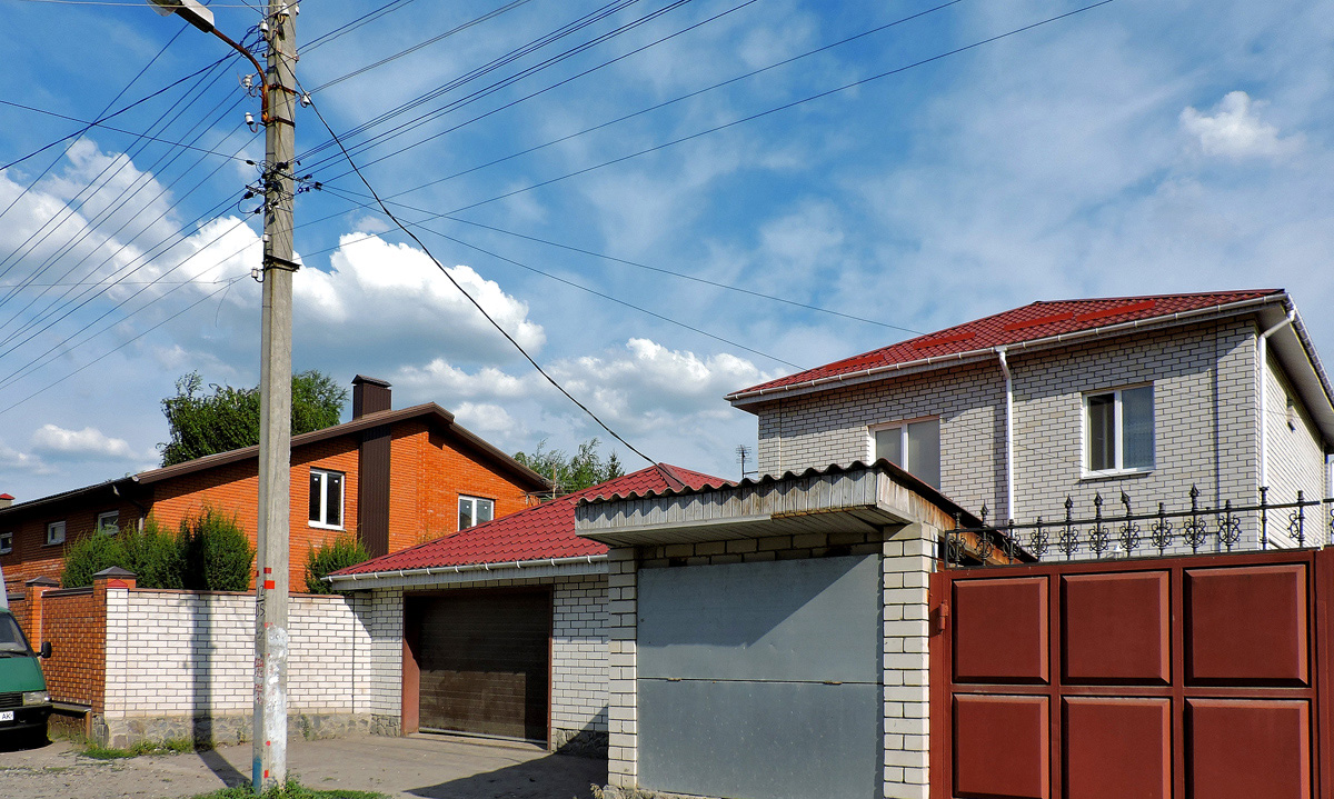 Kharkov, Партизанская улица, 18; Партизанская улица, 16