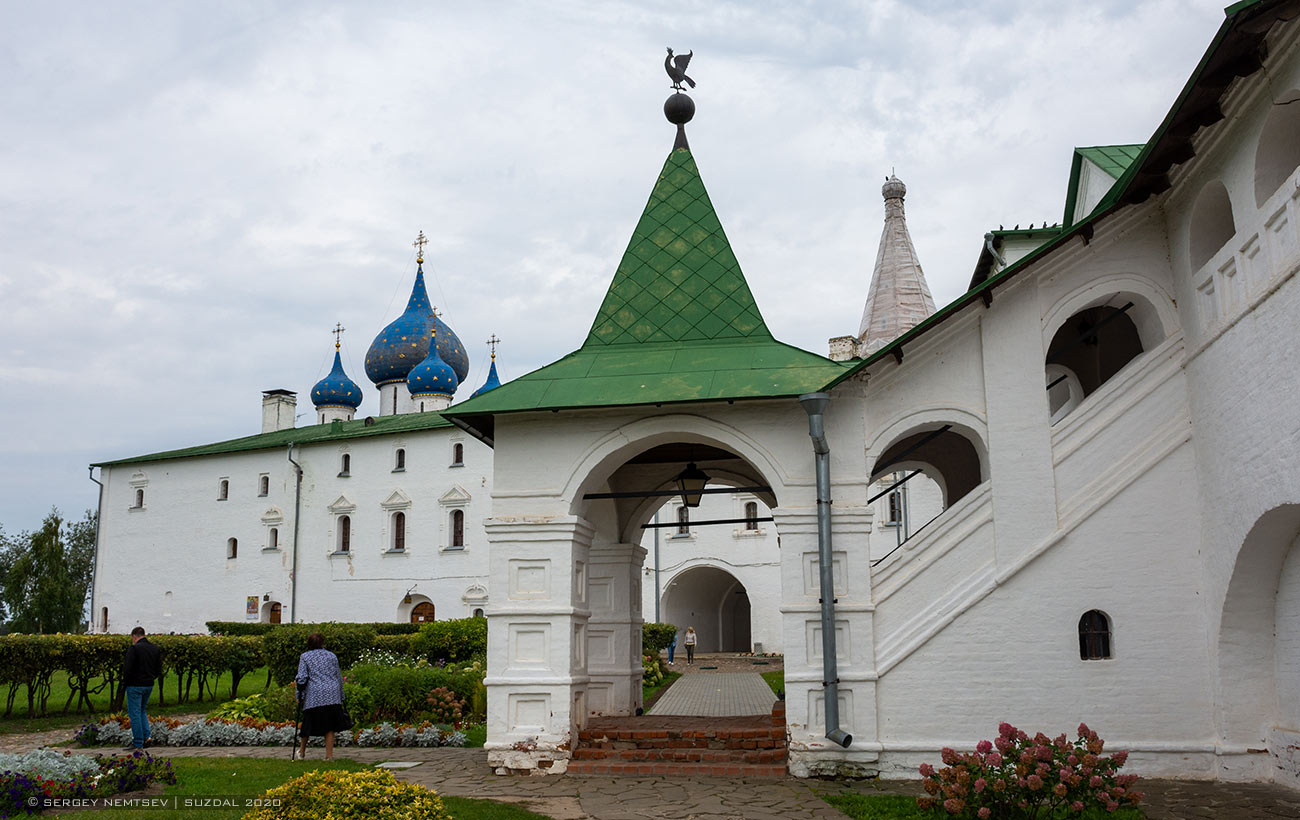 Suzdal, Кремлёвская улица, 20 Введенская церковь