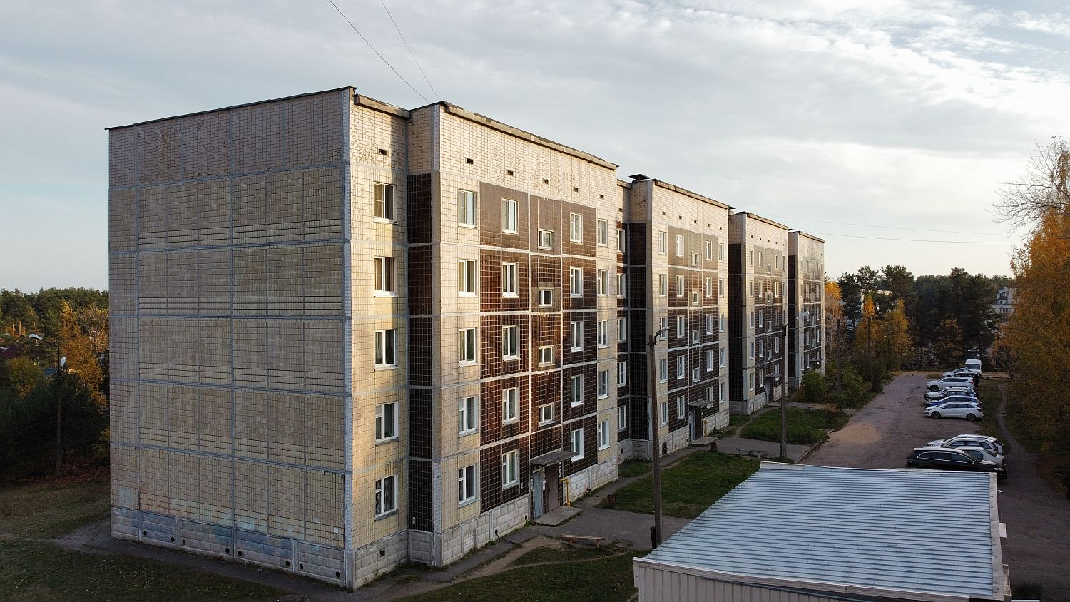 Приозерский район, прочие н. п., Сапёрное, Школьная улица, 2