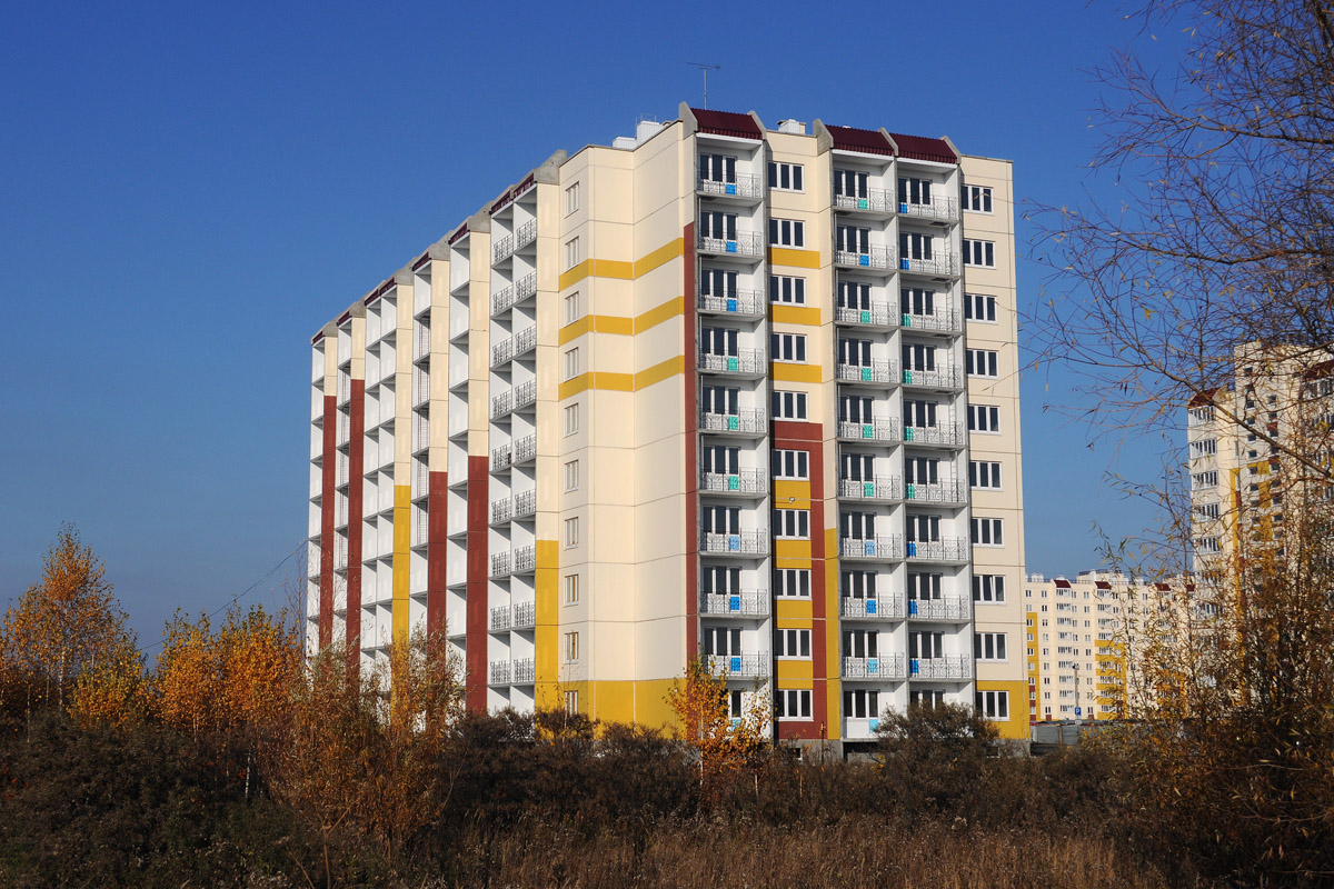 Omsk, 6-й Амурский проезд, 8