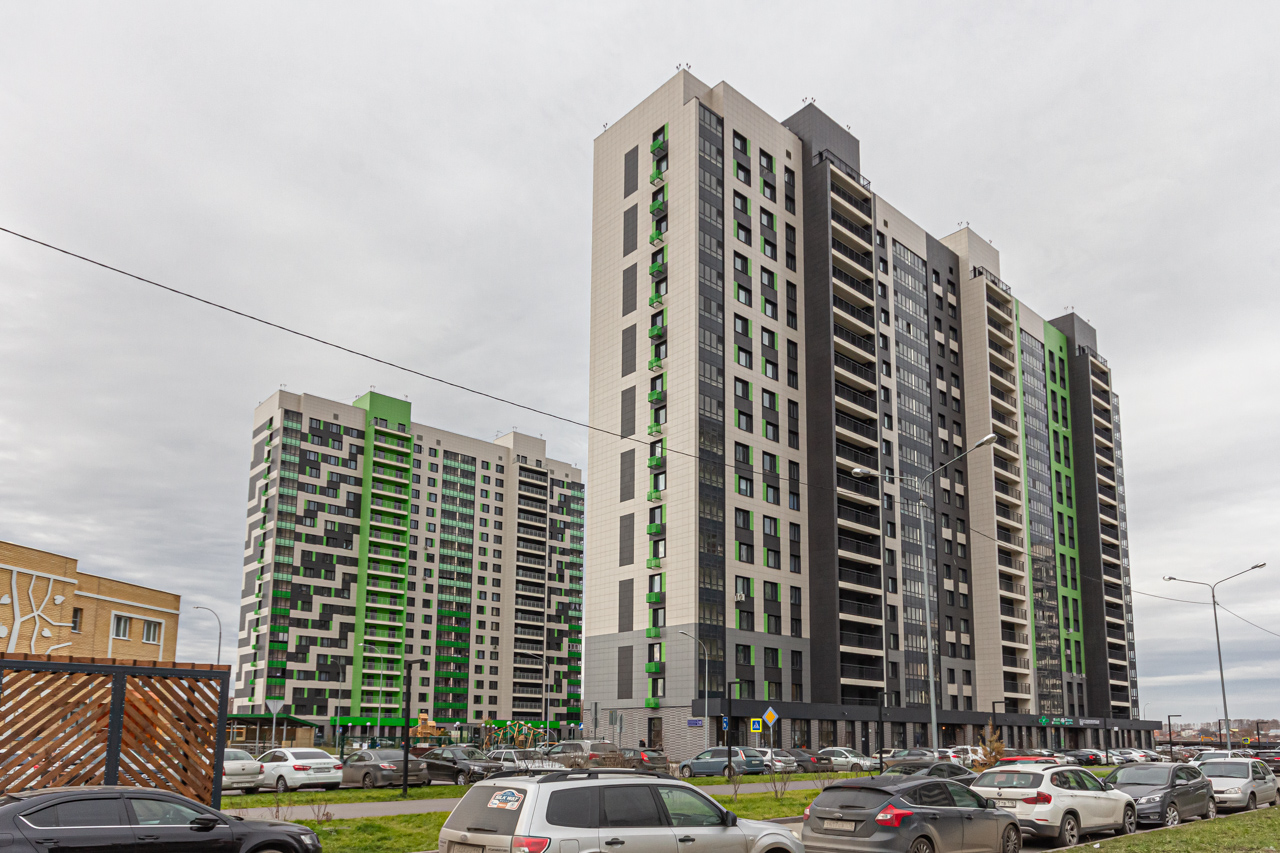 Казань, Улица Александра Курынова, 10 корп. 3; Улица Александра Курынова, 10 корп. 1