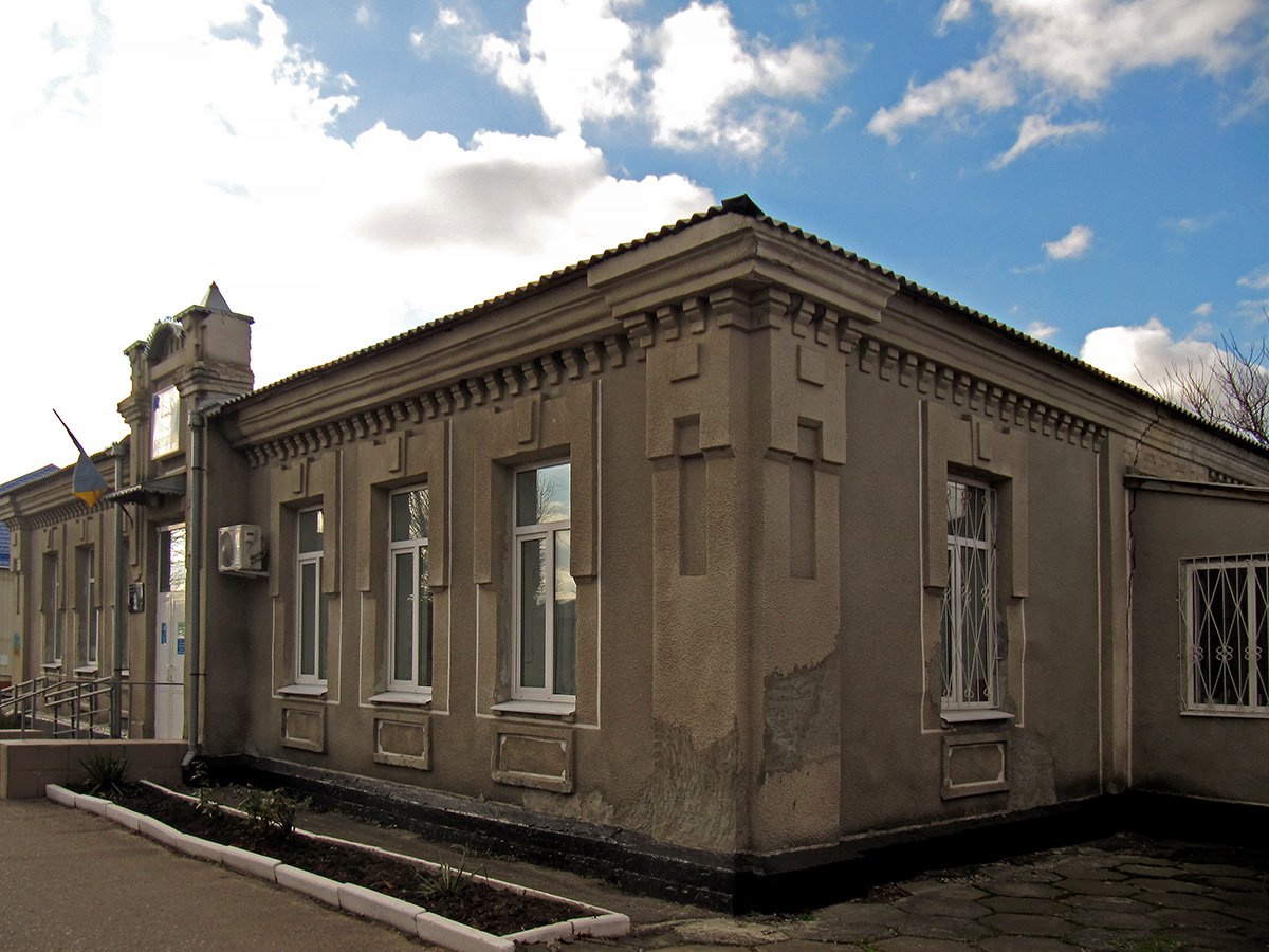 Сватове, Проспект Забурдаева, 17