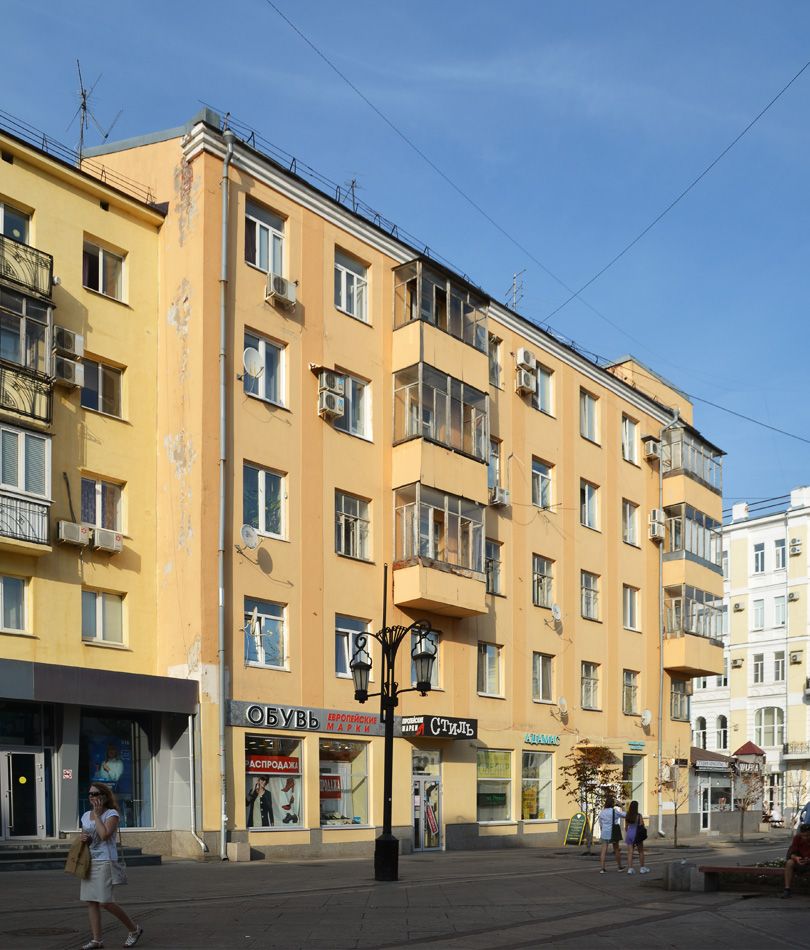 Samara, Чапаевская улица, 104 / Ленинградская улица, 54