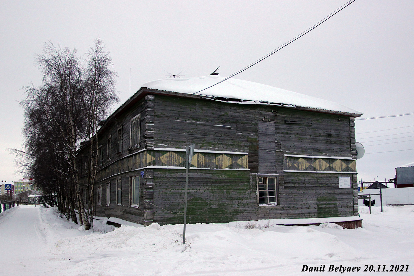 Naryan-Mar, Улица Авиаторов, 12