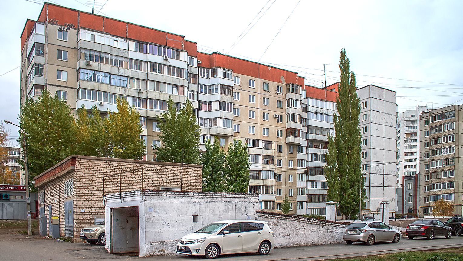 Уфа, Улица Шафиева, 48; Улица Шафиева, 48*; Улица Шафиева, 48*