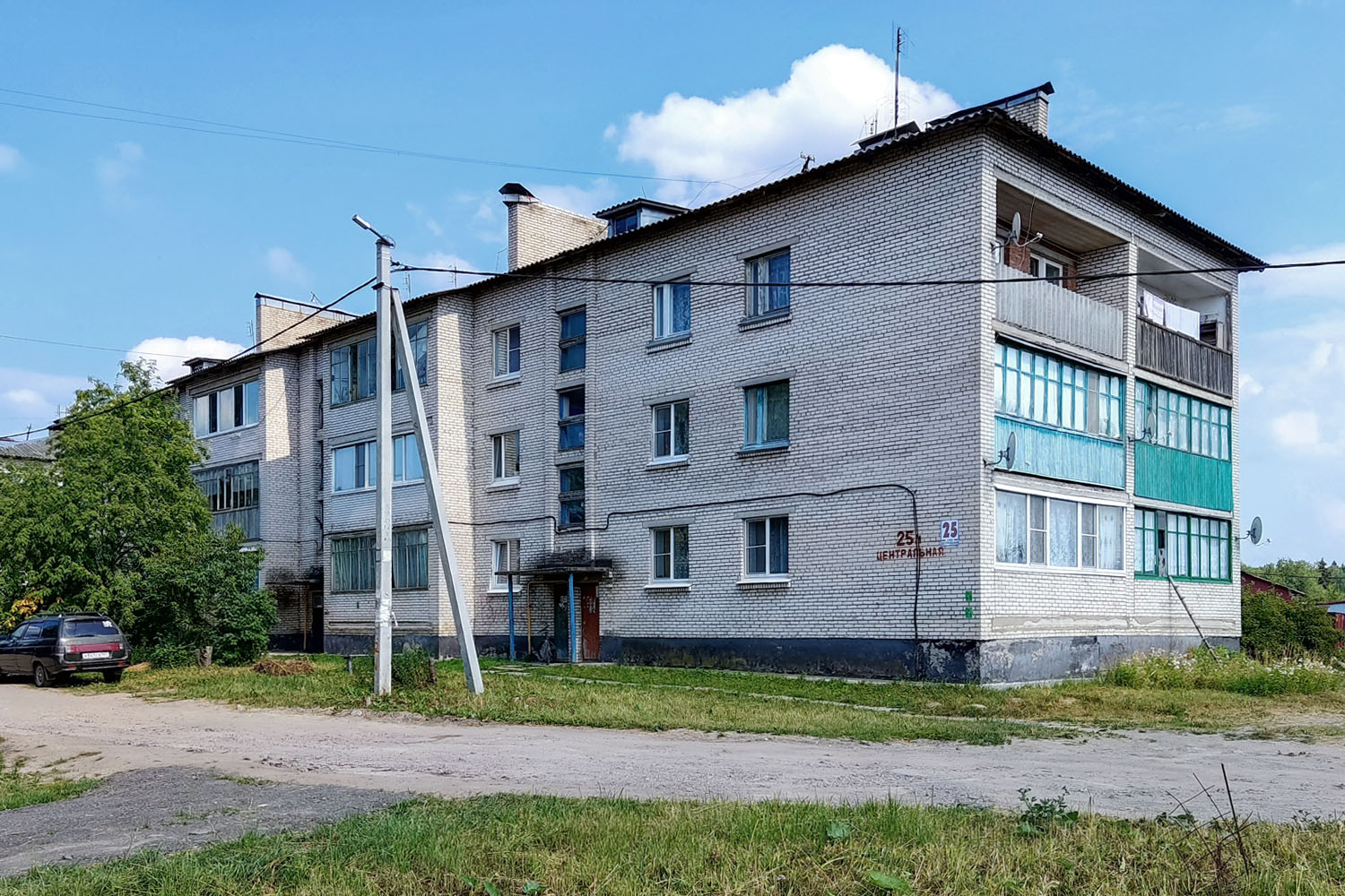 Тосненский район, прочие н. п., Гладкое, Центральная улица, 25 корп. 1