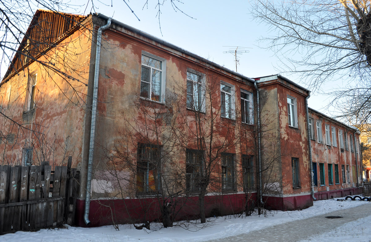 Омск, Улица 10 лет Октября, 172