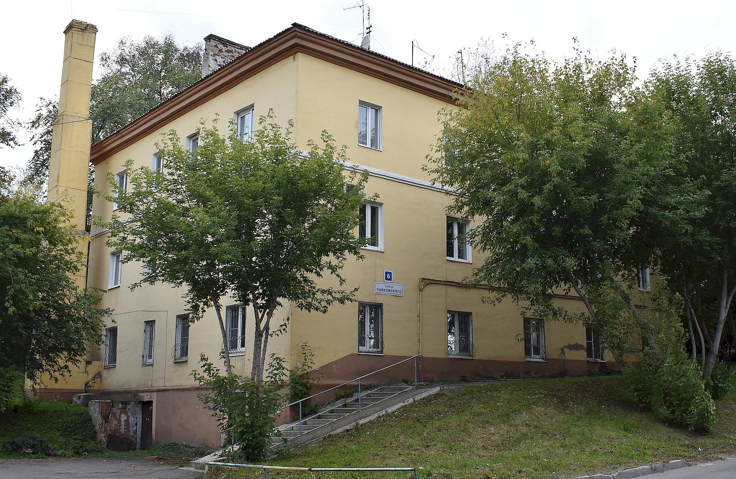 Иркутск, Улица Чайковского, 6