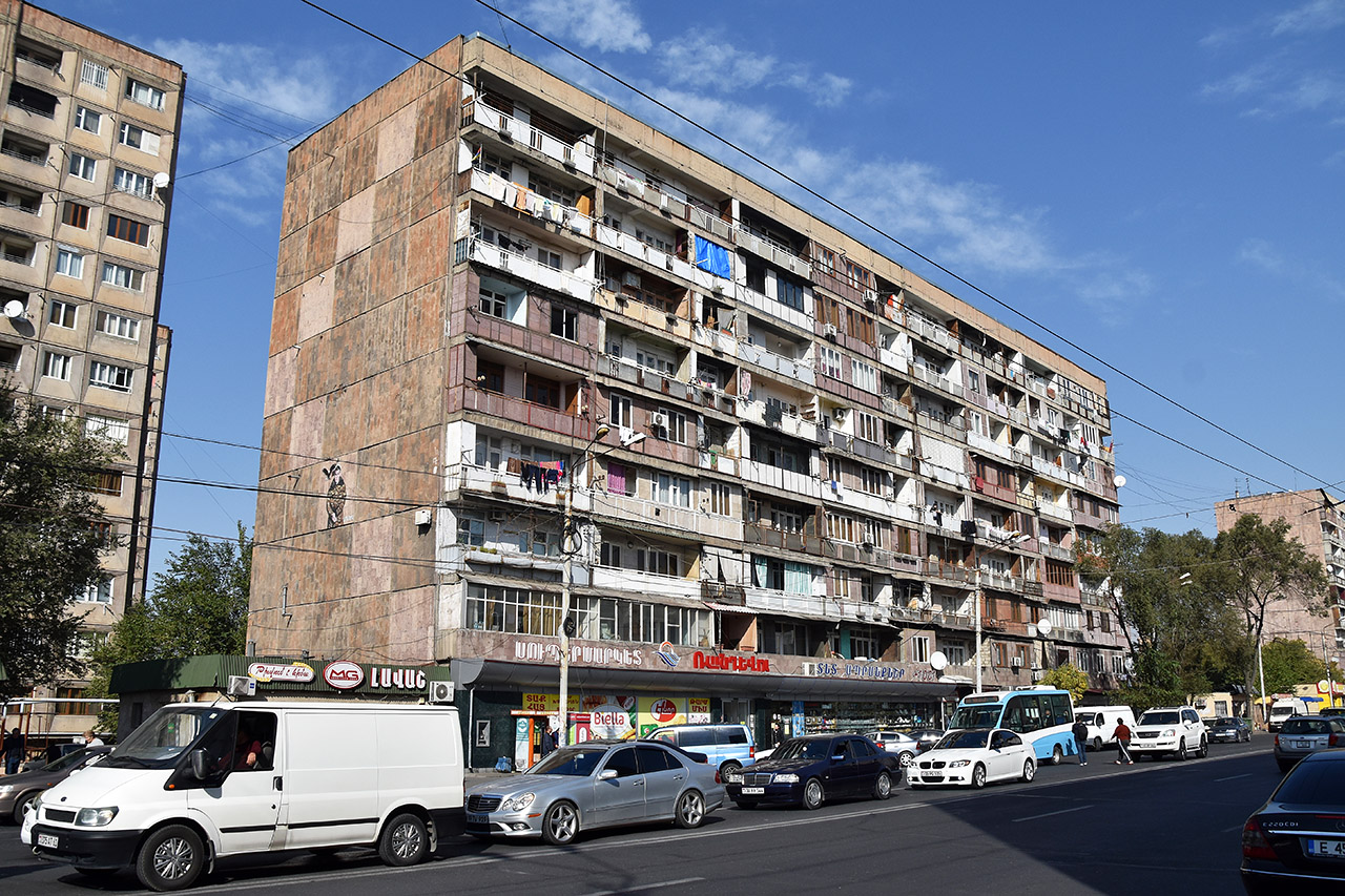 Ереван, Проспект Арцаха, 8Б