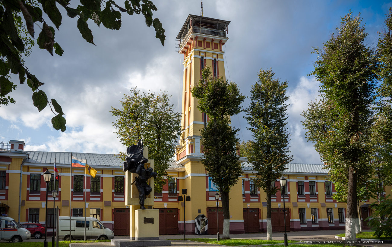 Ярославль, Красная площадь, 8