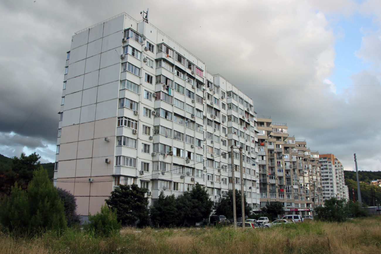 Лазаревское, Улица Малышева, 15