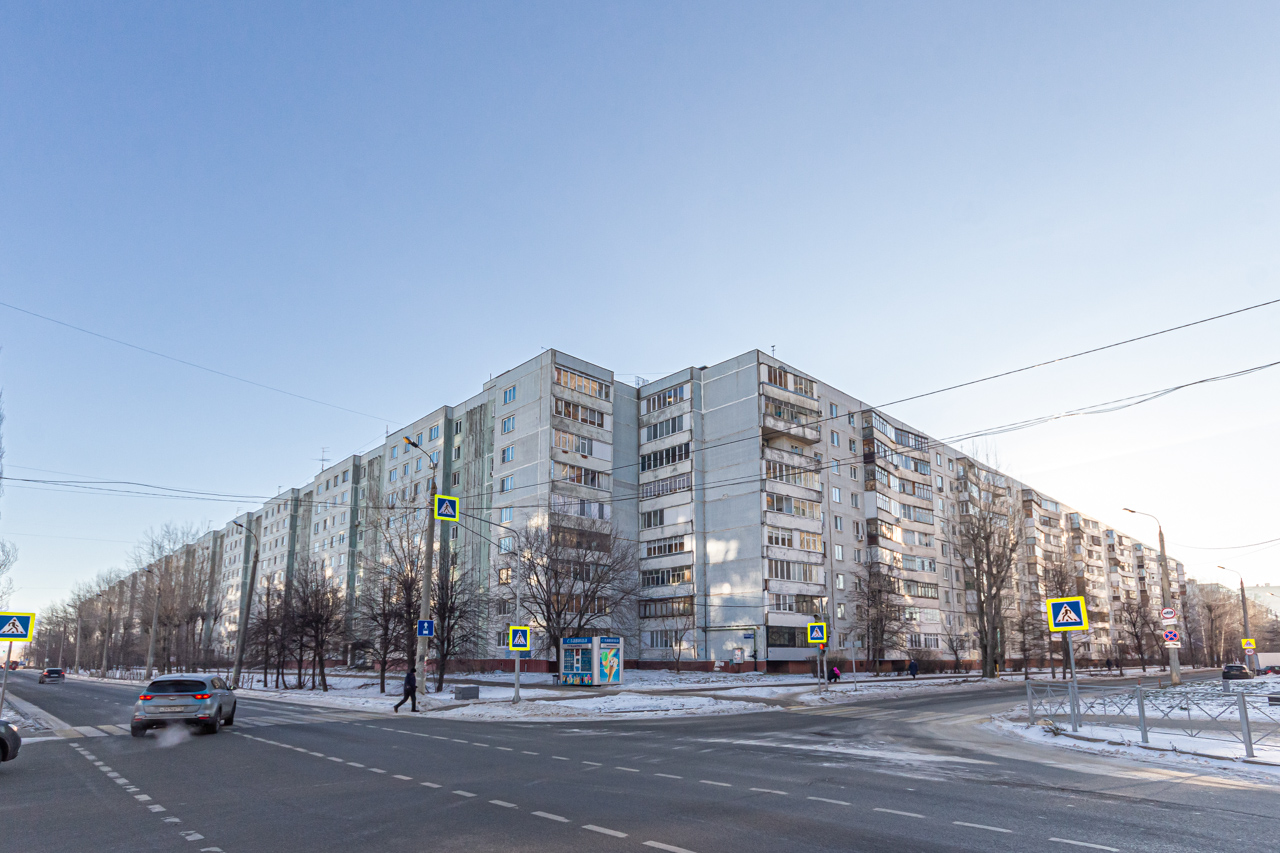 Casáin, Улица Маршала Чуйкова, 64 корп. 1; Улица Академика Лаврентьева, 28