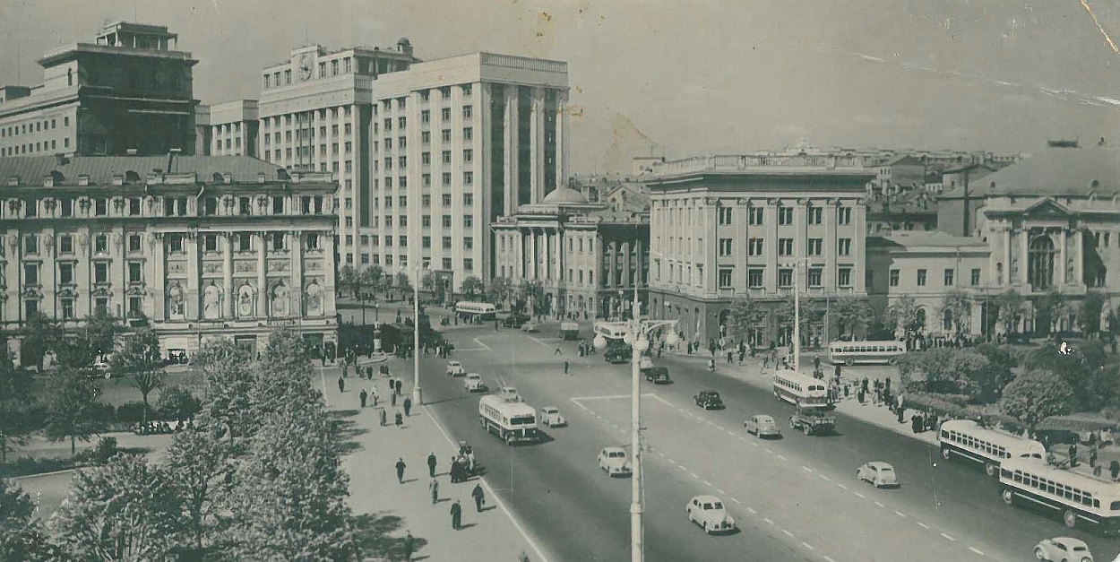 Москва, Улица Охотный Ряд, 1
