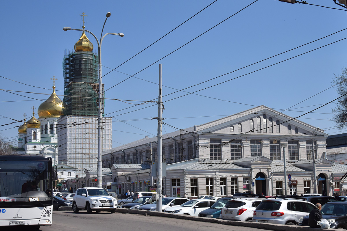 Ростов-на-Дону, улица Станиславского, 58; Буденновский проспект, 12 / Улица Станиславского, 56