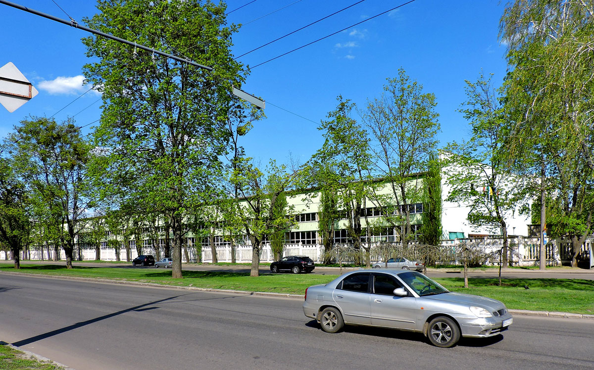 Харьков, Проспект Героев Харькова, 244 / бульвар богдана хмельницкого, 1