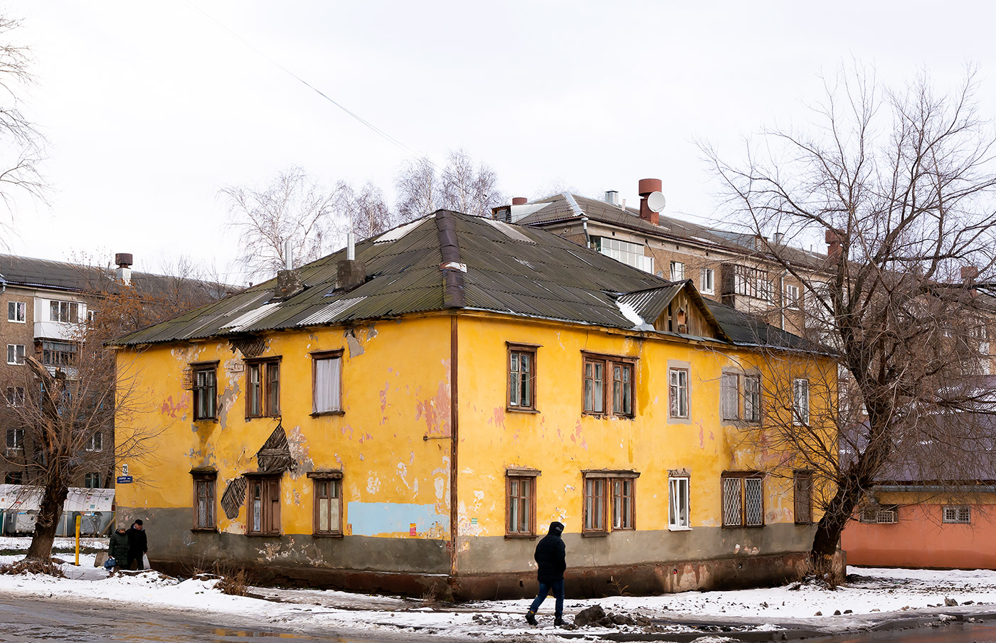 Уфа, Улица Суворова, 72 / Улица Коммунаров, 57