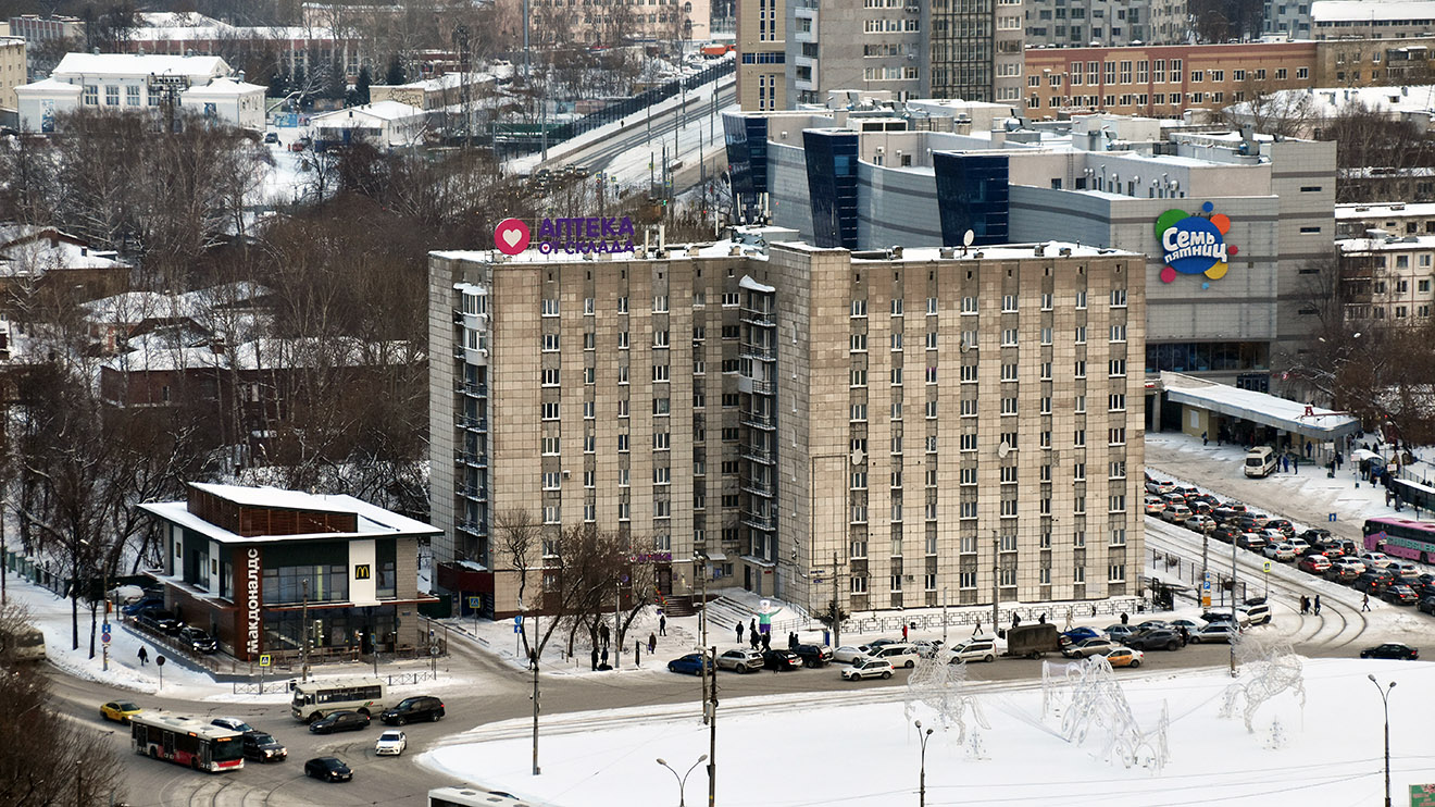 Пермь, Улица Попова, 58Б; Улица Попова, 58; Улица Революции, 60/1