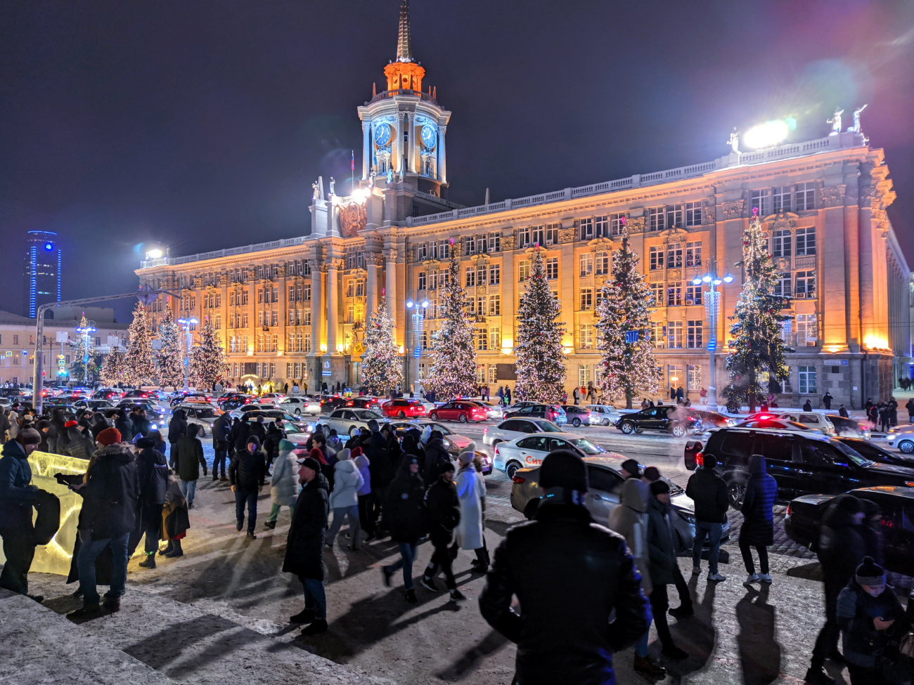 Yekaterinburg, Проспект Ленина, 24А