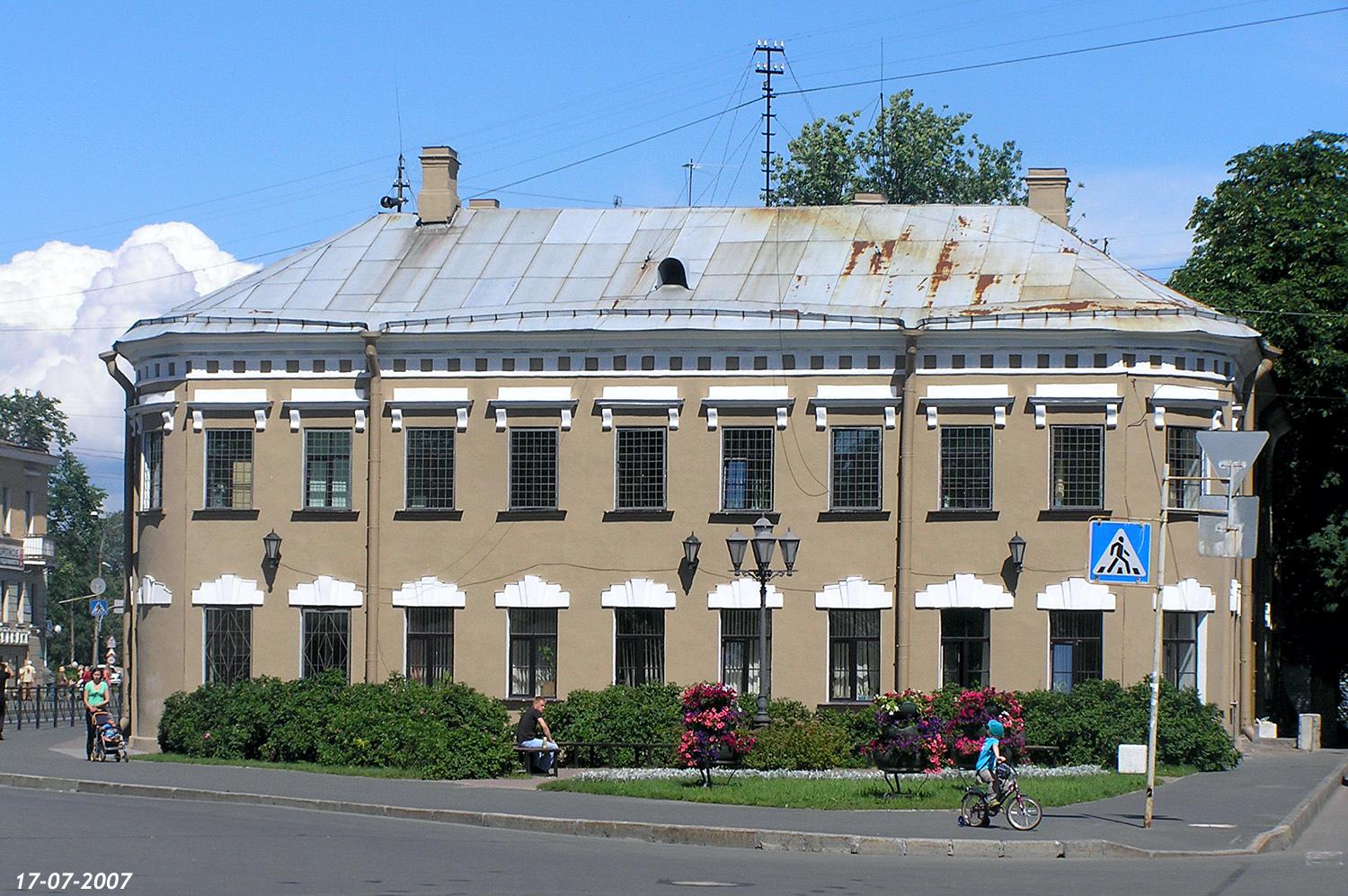 Сестрорецк, Улица Володарского, 1