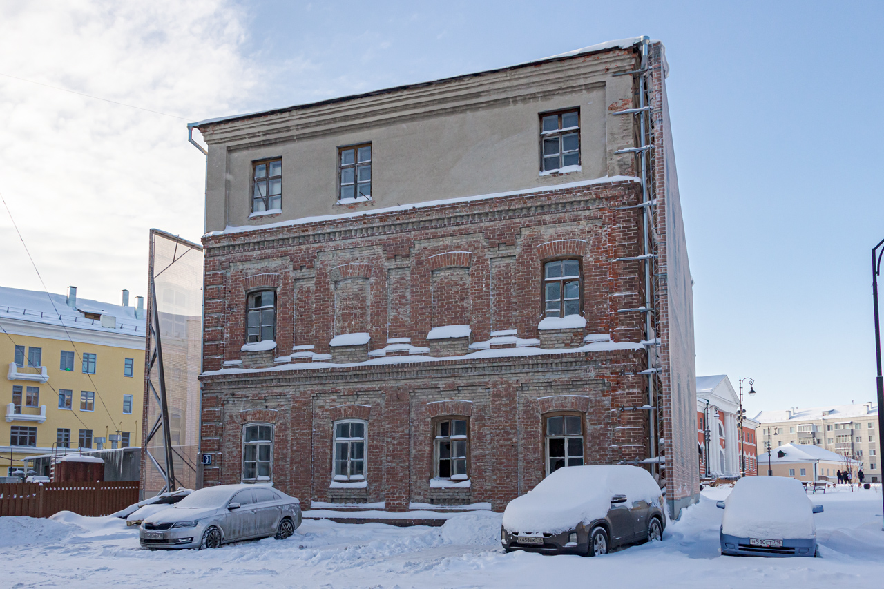 Казань, Улица Япеева, 9Б