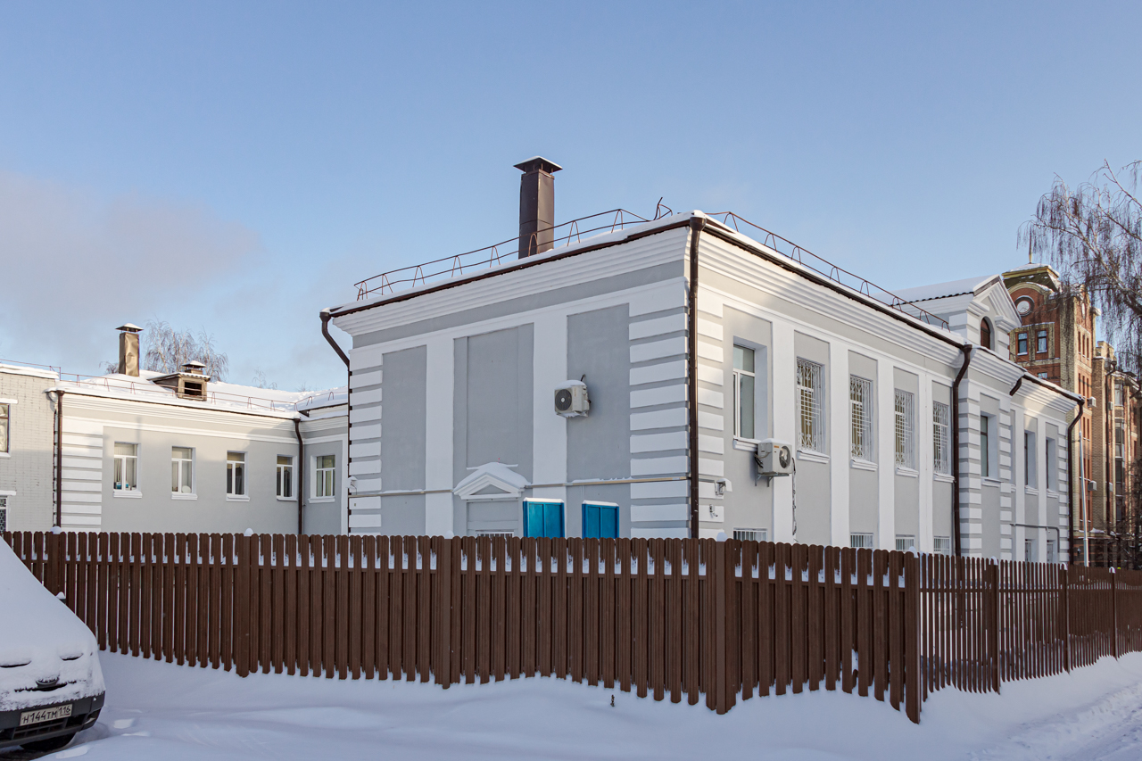 Kazan, Улица Япеева, 11 (старый корпус)