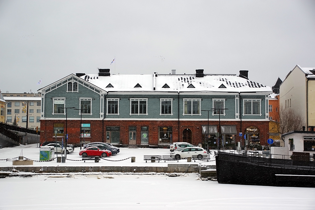 Порвоо, Mannerheiminkatu, 1 / Jokikatu, 35