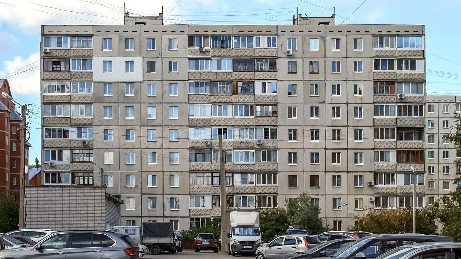 Уфа, Улица Маршала Жукова, 2/5