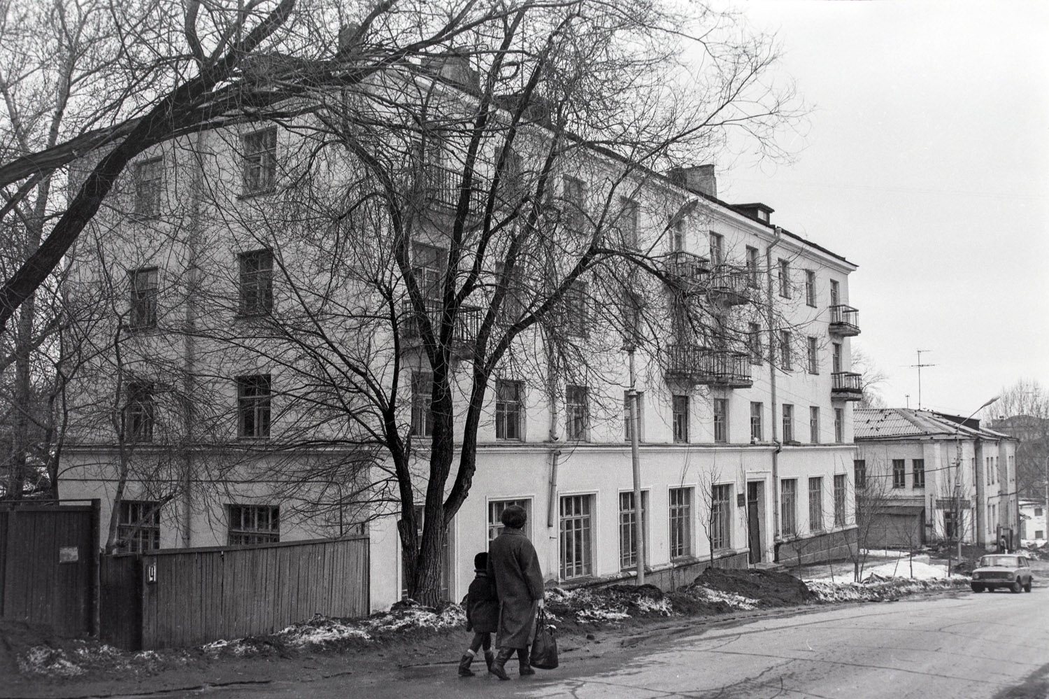 Samara, Ленинградская улица, 7 / Улица Алексея Толстого, 85