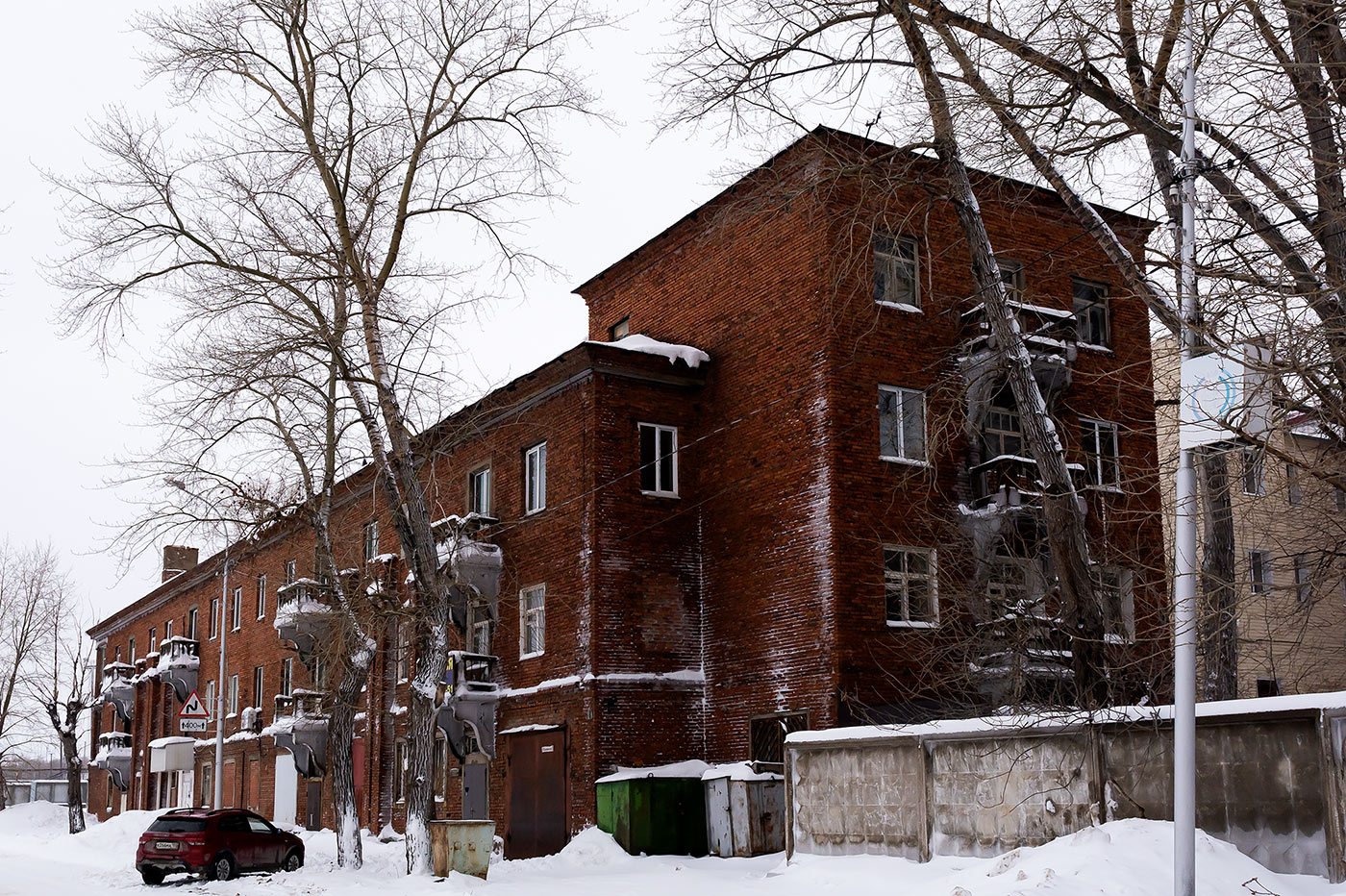 Уфа, Юбилейная улица, 8
